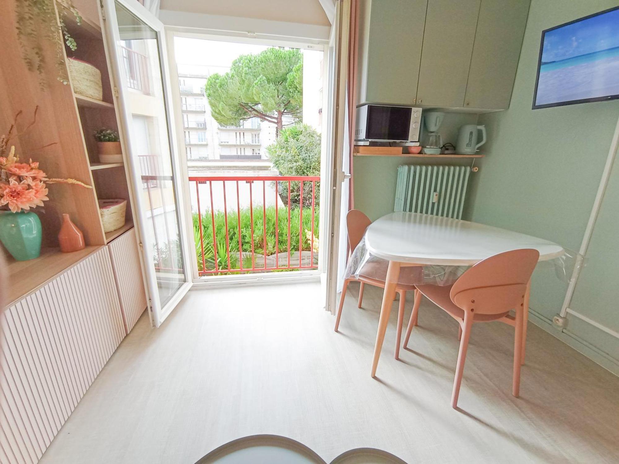 Studio 50M Tram Parking Gratuit 13Min Gare Montpellier Exterior foto